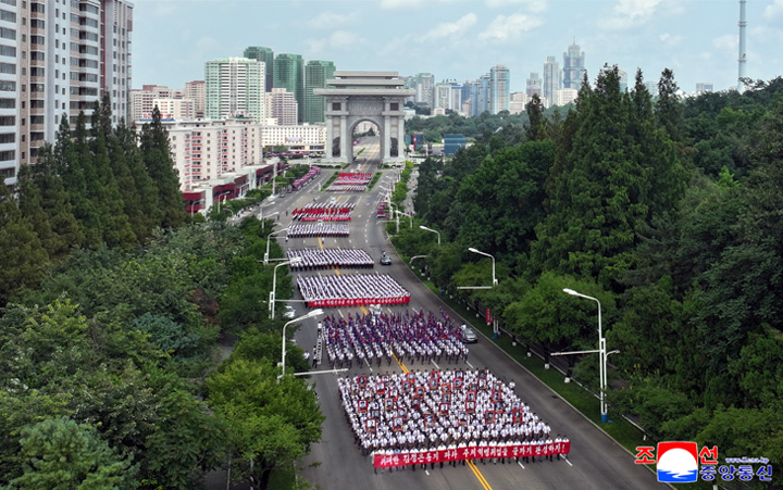 6-조국해방80돐 뜻깊게 경축